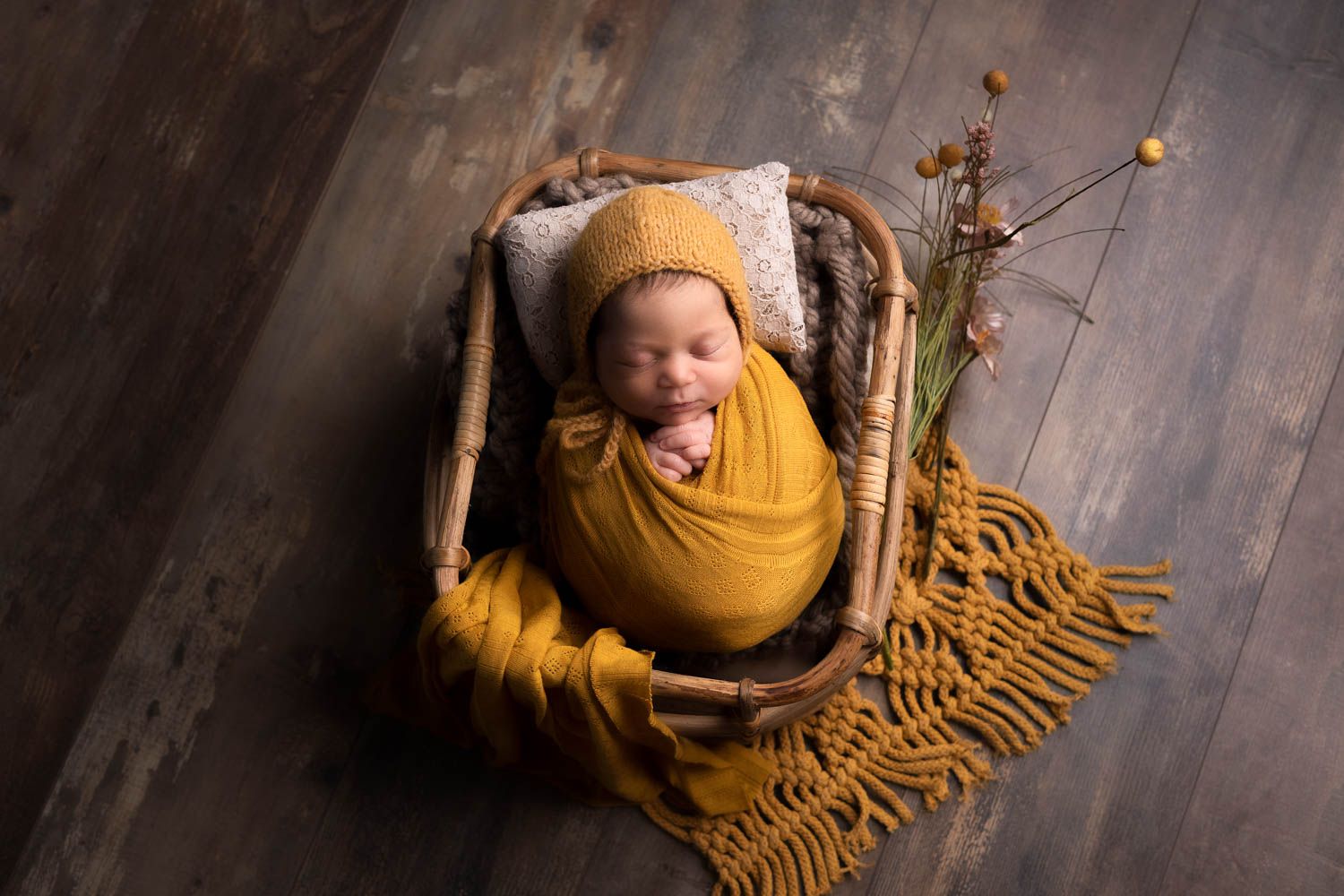 ambiance photo jaune moutarde pour bébé