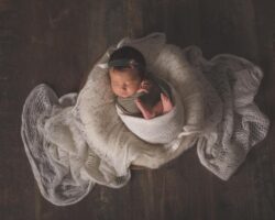 Votre bébé photographié à sa naissance – Léa