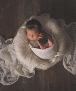 Votre bébé photographié à sa naissance – Léa