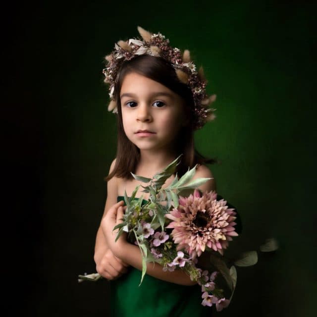 portrait photo artistique de Manon, petite princesse