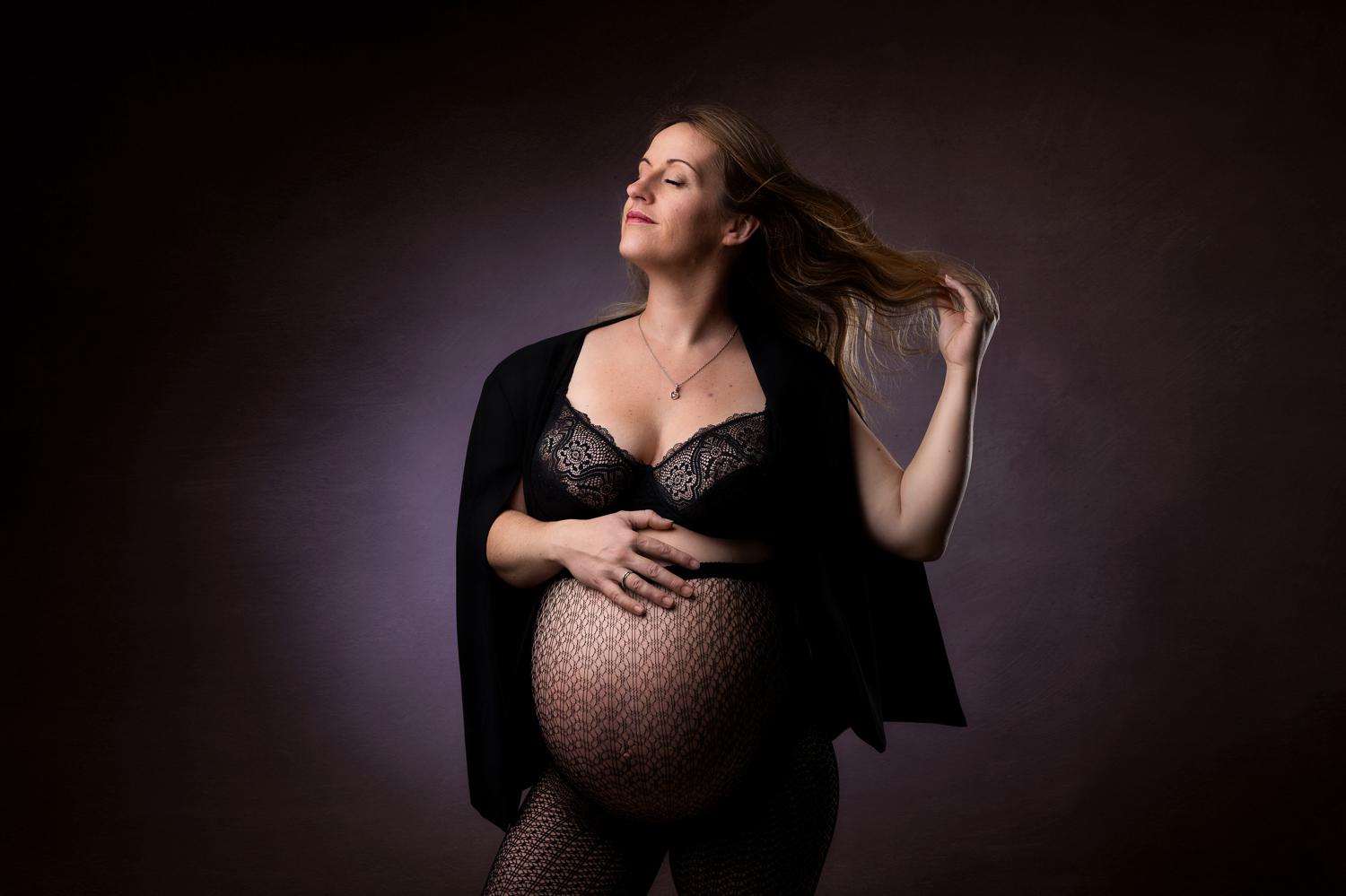 5 raisons de photographier sa grossesse au studio photo de Bréal sous Montfort avec Isabelle Lechevallier