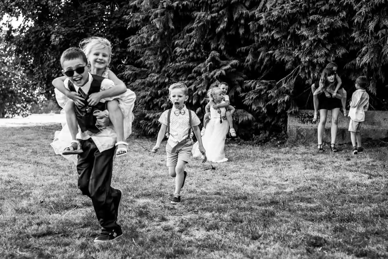 jeux d'enfants lors d'un cocktail mariage