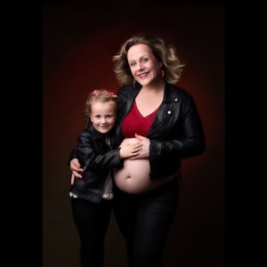 photo femme enceinte avec sa fille
